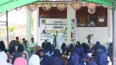 Ketua BKMT Boltim Lantik Pengurus BKMT dan PERMATA Kecamatan Nuangan