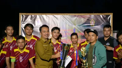 Karang Taruna Cup Tutuyan 3 Ditutup dengan Meriah oleh Bupati SSM: Hadiah Pembangunan Jalan Menarik! 1 Karang Taruna Cup Tutuyan 3