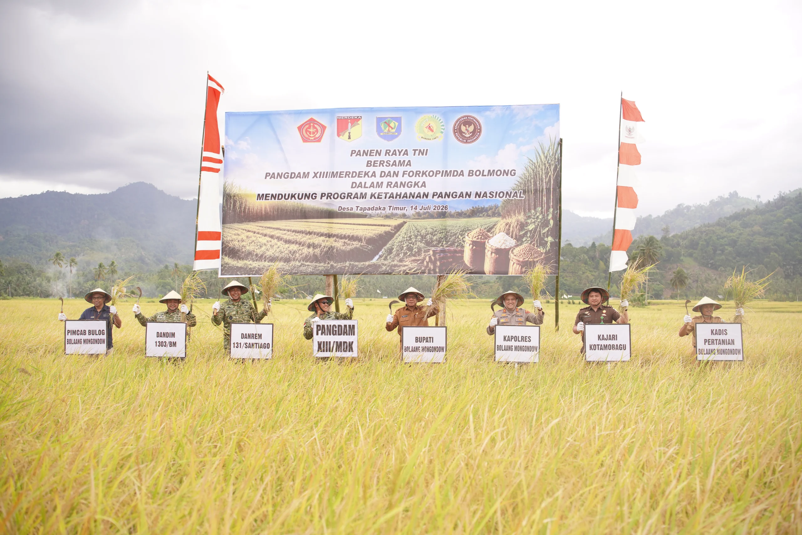 Ketahanan Pangan Bolmong TNI: Sinergi Panen Raya Dumoga 2 Pangdam XIII/Merdeka dan Pemkab Bolmong menggelar panen raya di Dumoga Tenggara untuk perkuat ketahanan pangan nasional. # Ketahanan Pangan Bolmong TNI