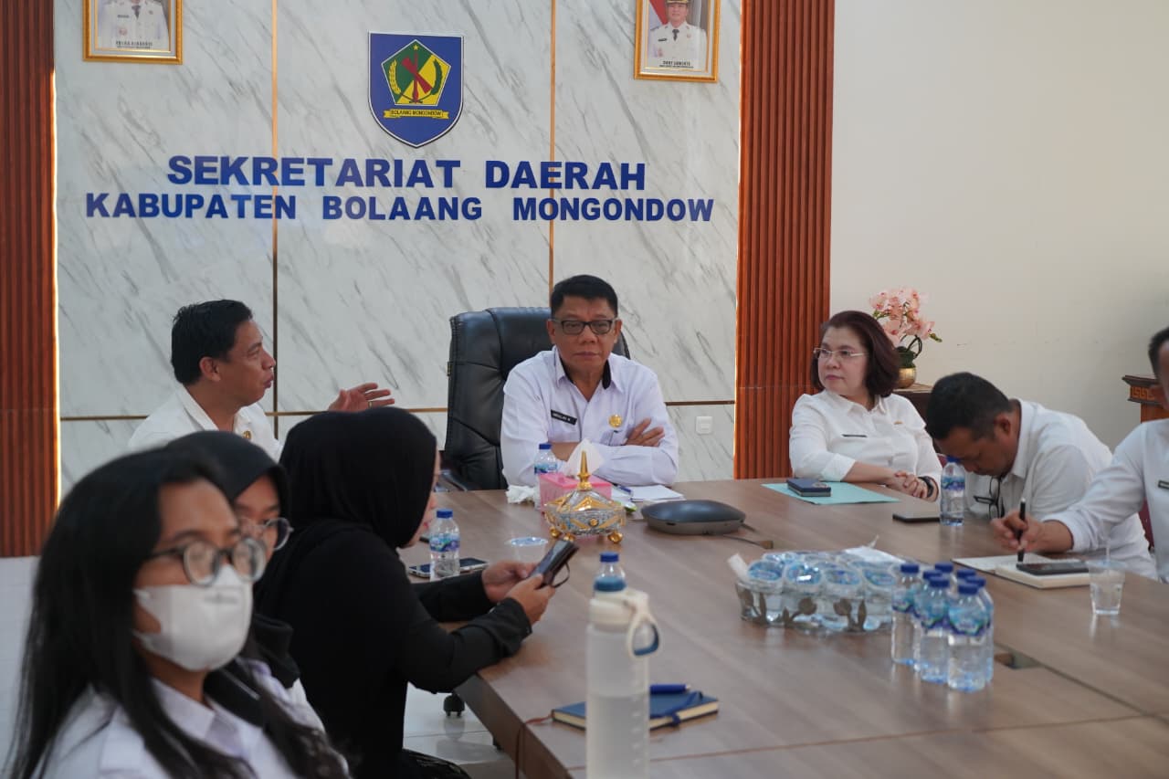 Sekda Bolmong Pariwara Antikorupsi KPK. Sekda Bolmong ikuti Sesi Konsultasi Daring Pariwara Antikorupsi 2026 bersama KPK RI untuk perkuat tata kelola dan transparansi daerah.