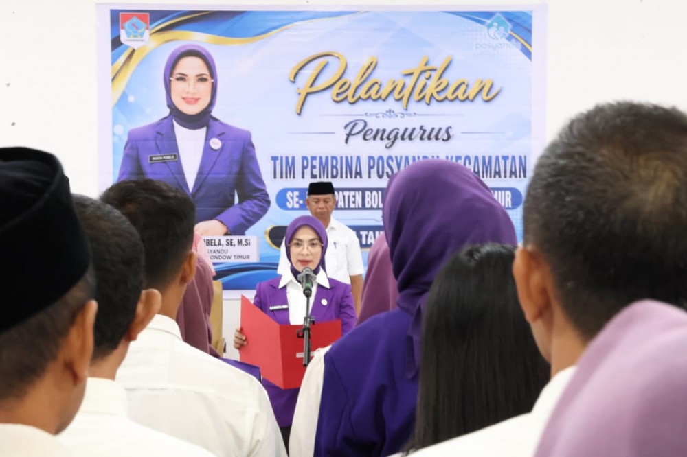 Tim Pembina Posyandu Boltim dilantik oleh Ny. Rosita Manoppo-Pobela. Bupati Oskar Manoppo perkuat layanan kesehatan dasar desa.